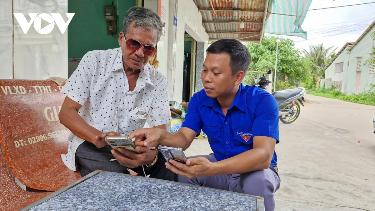 Chạm mạng không dễ - câu chuyện sau chiếc smartphone